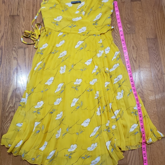 Suzy Shier Accordion Wrap Dress - Picture 2 of 6